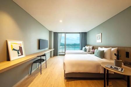 The Week & Resort - 84