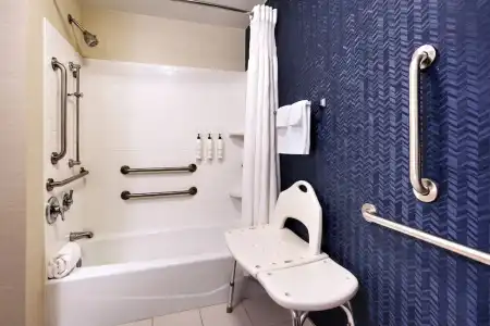 Fairfield Inn & Suites by Marriott Tallahassee Central - 39