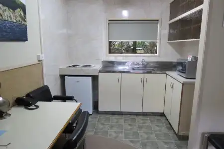 Beetham Park Motel - 37