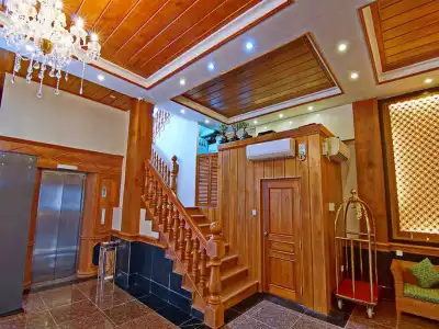 Royal Pearl - 10