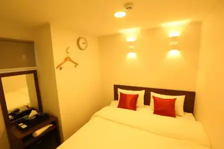 TRIPSTAY Myeongdong - 16