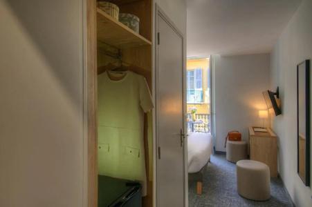 Hôtel Bristol - 111