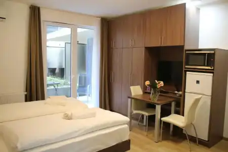 Corvin Holiday Apartment - 94