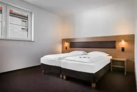 Garner Stuttgart - Zuffenhausen by IHG - 51