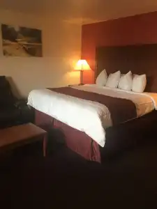 Red Carpet Inn Medford - 0