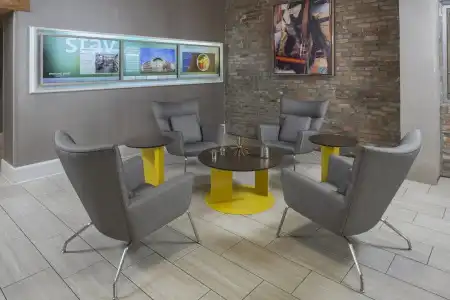 SpringHill Suites by Marriott New Orleans Warehouse Arts District - 15