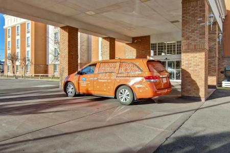 Hampton Inn & Suites by Hilton Calgary-Airport - 34