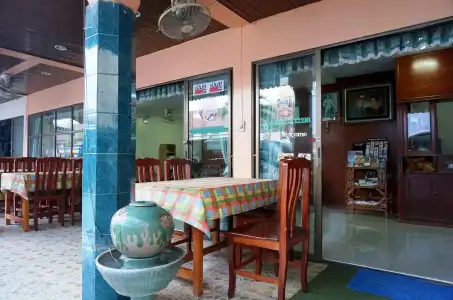 Royal Beach Guest House - 25