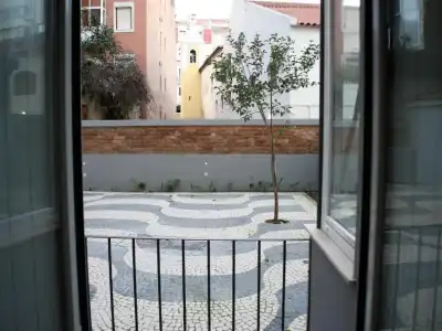 Lisbon Style Guesthouse - 70