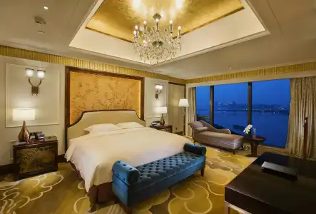Hilton Wuhan Riverside - 4