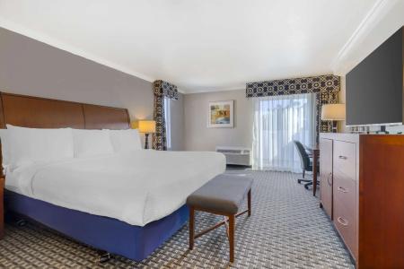 Best Western Plus Marina Shores - 46