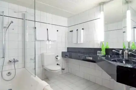 Ramada by Wyndham Baden du Parc - 40