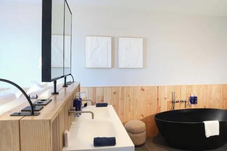 Les Vagues Hôtel & Spa - 64