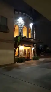 Tuscan Garden Inn - 36