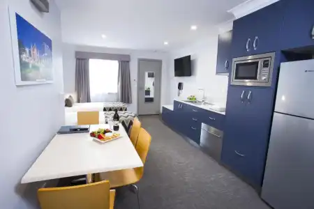Altitude Motel Apartments - 62