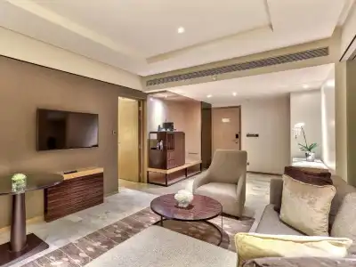 DoubleTree by Hilton Sukhumvit - 38