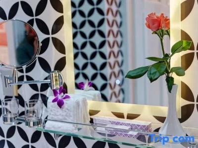 Dalat Boutique - 108