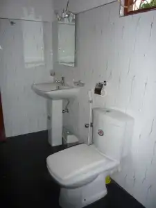Beach Lagoon Guesthouse - 8