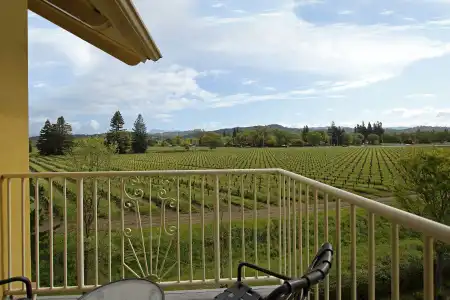 Hilton Garden Inn Sonoma County Airport - 39