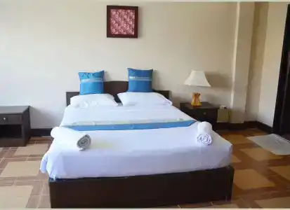 Gold Coast Inn - 2