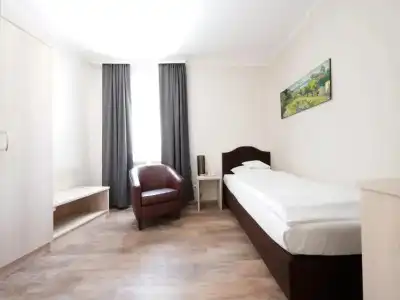 Bayerischer Hof - 26