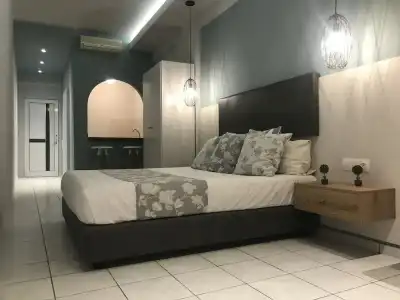 George Apartments - 1