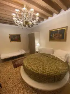 EGO’ Boutique - The Silk Road - 27