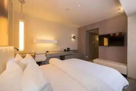Jinjiang Metropolo Hua Ting Guest House - 12
