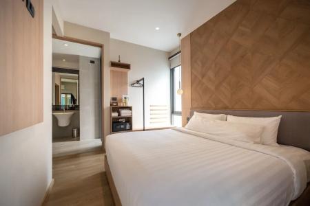 Shan Villas Sukhumvit - 373
