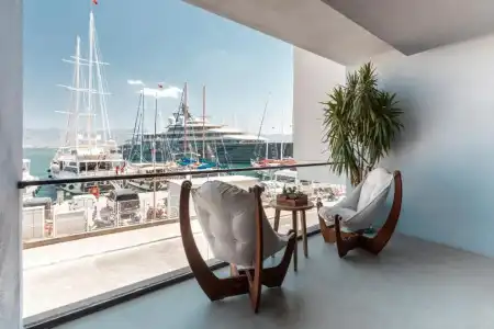 Harbour Suites - 6