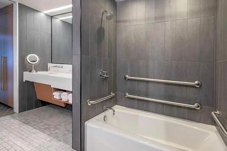 The Statler Dallas Curio Collection By Hilton - 115