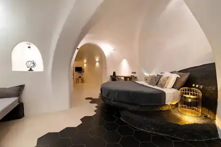 Daydream Luxury Suites - 47