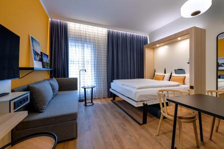 MotelOne Kiel-Schwedenkai - 18