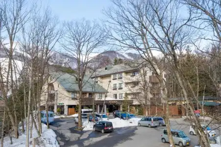 Hakuba Mominoki - 65