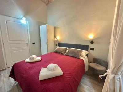Român Holidays Hostel - 12