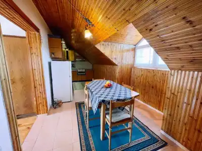 Diana Guesthouse - 7