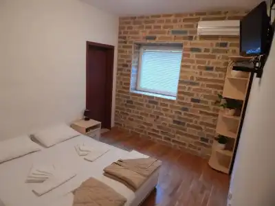 Contessa Apartments - 12
