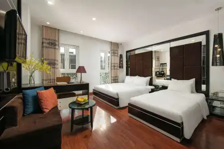 The Silk Boutique & Spa - 42