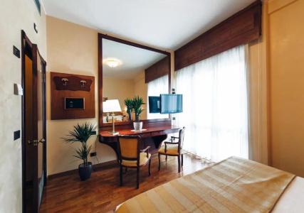 Grand Excelsior - 47