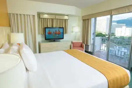 Coconut Waikiki - 40