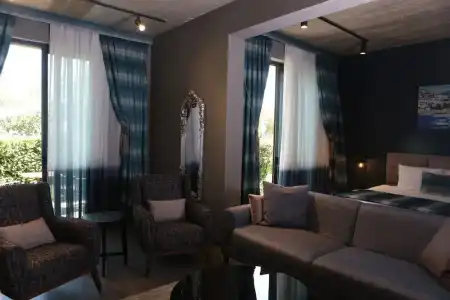 Sandora Boutique - 24