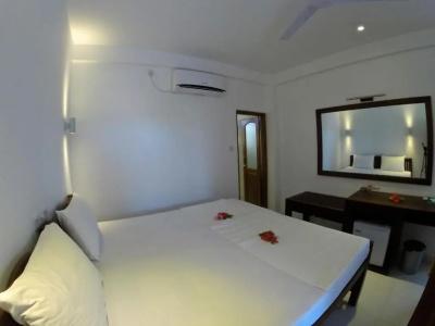 Royal Beach Hikkaduwa - 18