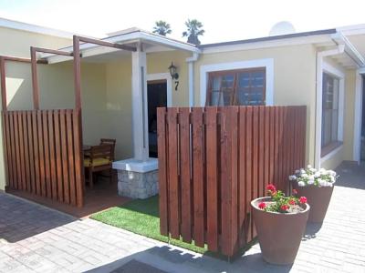 Cornerstone Guesthouse - 11