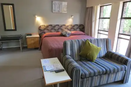 Beetham Park Motel - 62