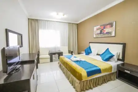 Crystal Plaza - 48