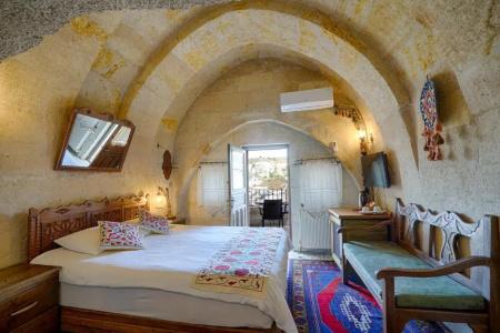 Tulip Cave Suites - 88