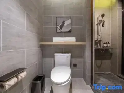 Veriu Central - 76