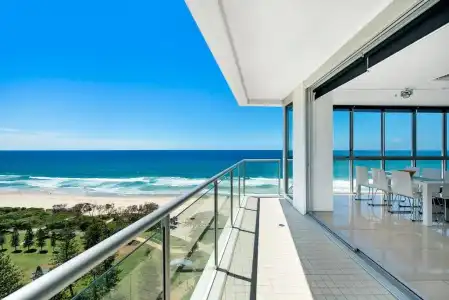 ULTIQA Air On Broadbeach - 305