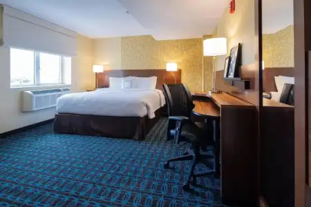 Fairfield Inn & Suites New York Queens/Fresh Meadows - 23