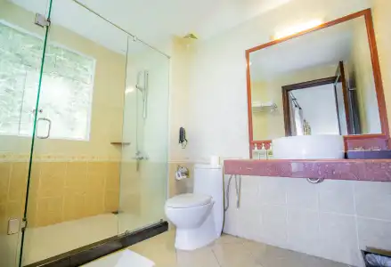 Diamond Bay Resort and Spa - 8